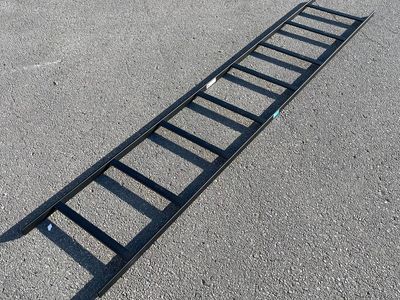 CHATSWORTH Universal Cable Runway 105”x18” Black