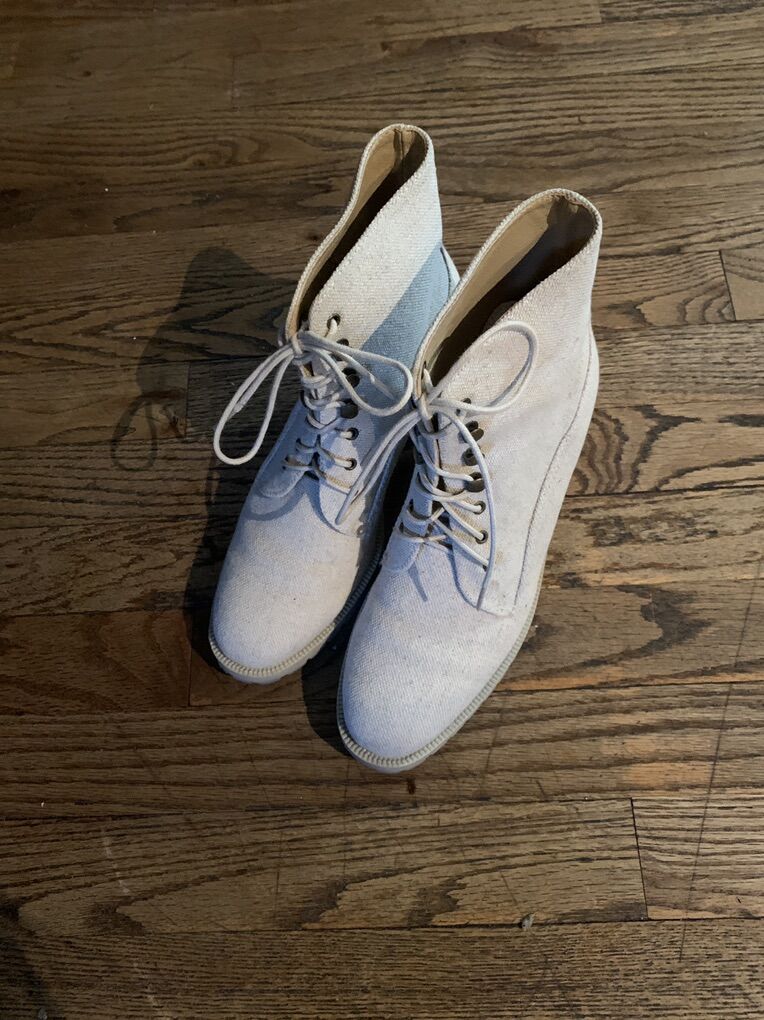 Boots Womens Size 71/2