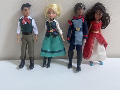 Disney Store Elena of Avalon Classic 5.5-Inch Doll set