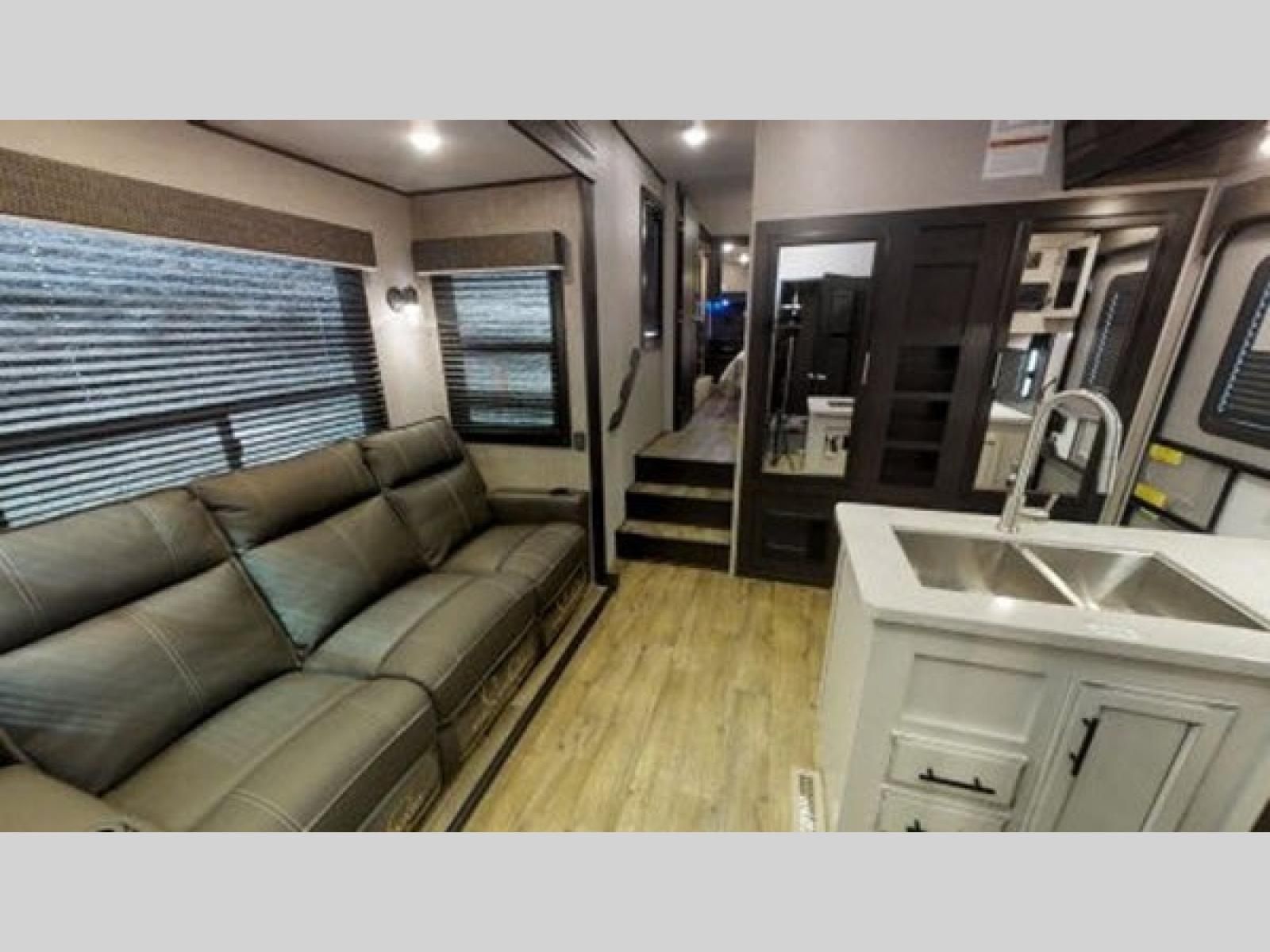 2020 Jayco Talon 335T Front Bedroom|Two Entry/Exit Doors