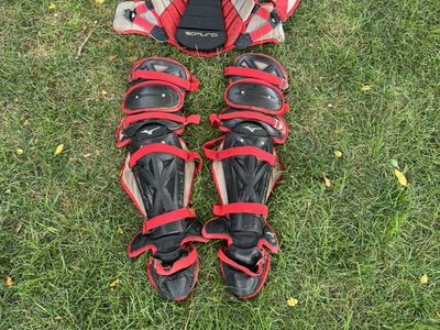 Mizjno Youth Catchers Gear