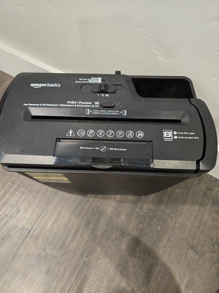 Amazon Basics 8-Sheet Paper and CD Shredder