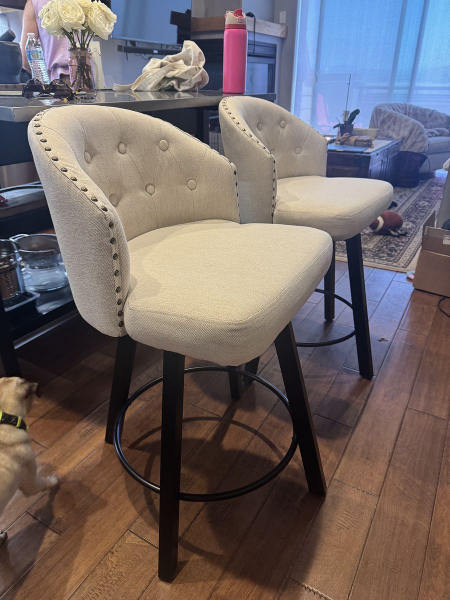 2 Bar-Level Stools