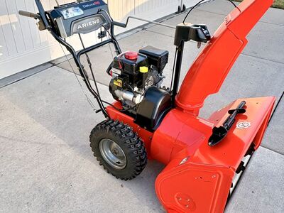 Ariens Deluxe 28 Snowblower with Auto-Turn