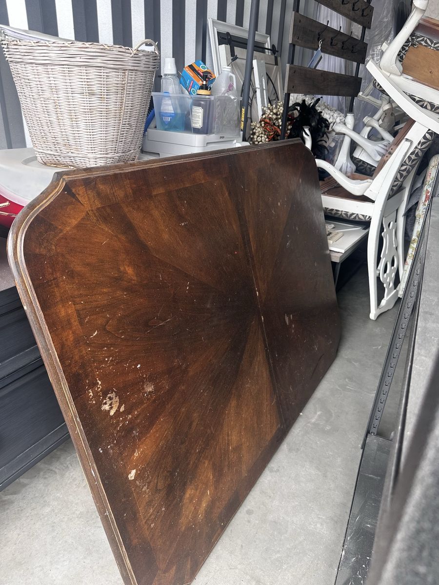 Solid Wood Dining Table with 6 Chairs & 2 Extension Leaves -obo