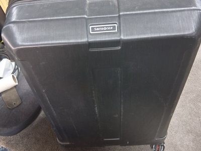 XLarge Hardshell Samsonite Luggage Suitcase Super Nice!