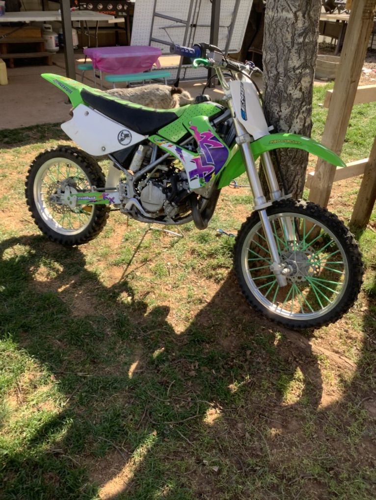 2004 100 Kx 2 Stroke Dirt Bike