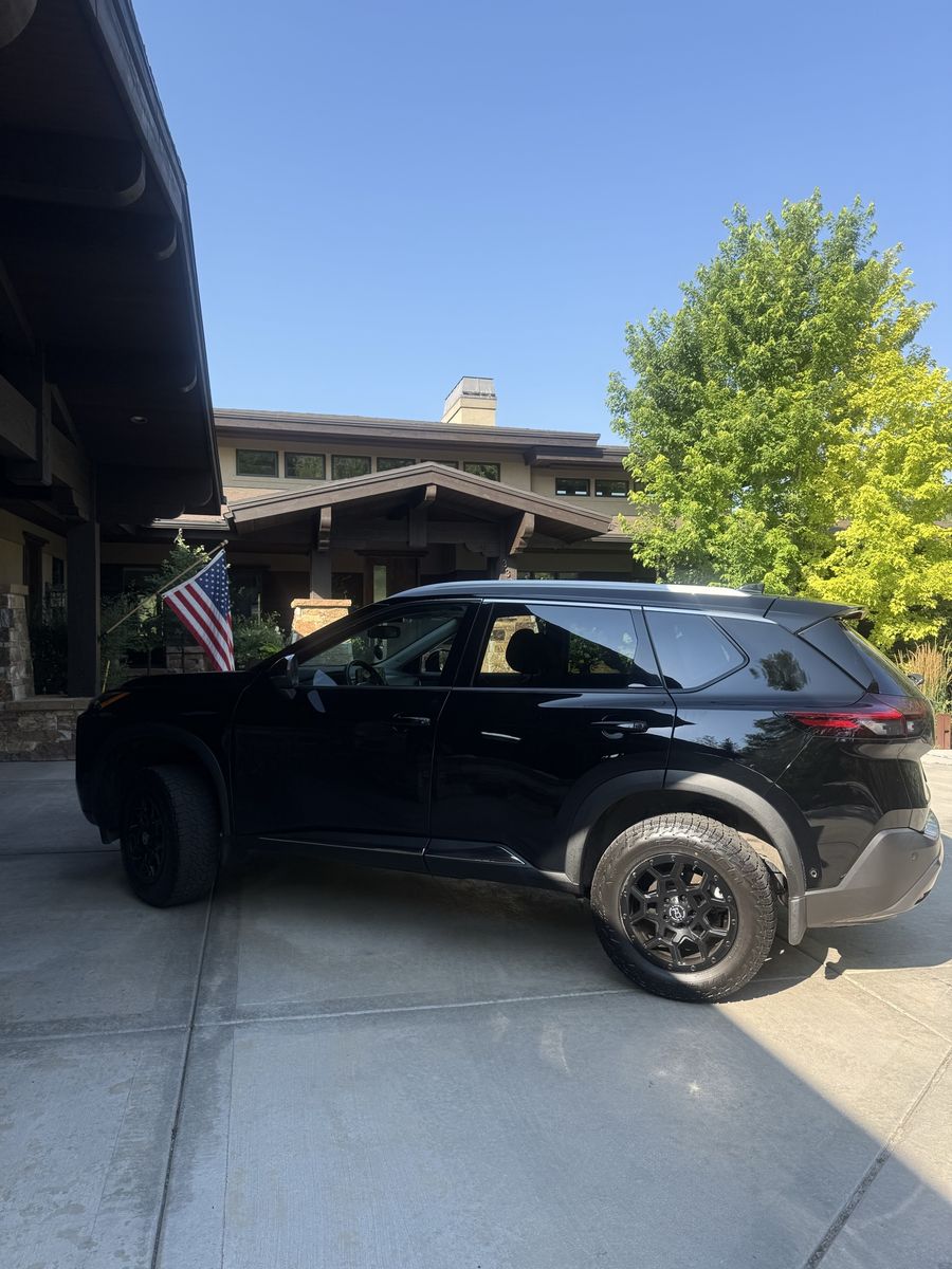 2023 Nissan Rogue SL AWD – Lifted, New Wheels & Tires, 29K Miles