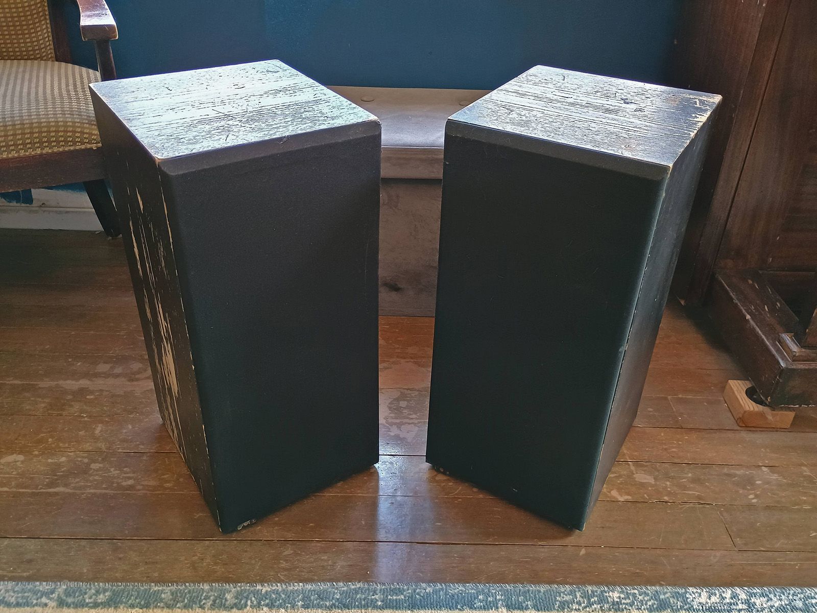 Main image 2