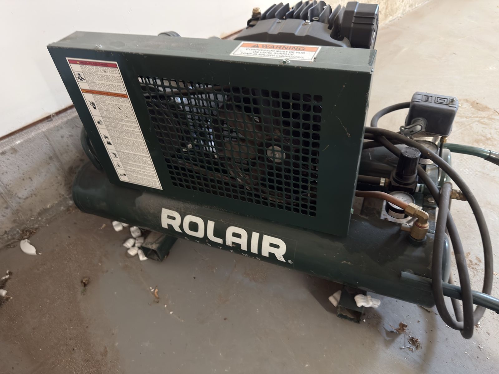 Rolair Heavy-Duty Portable Electric Air Compressor