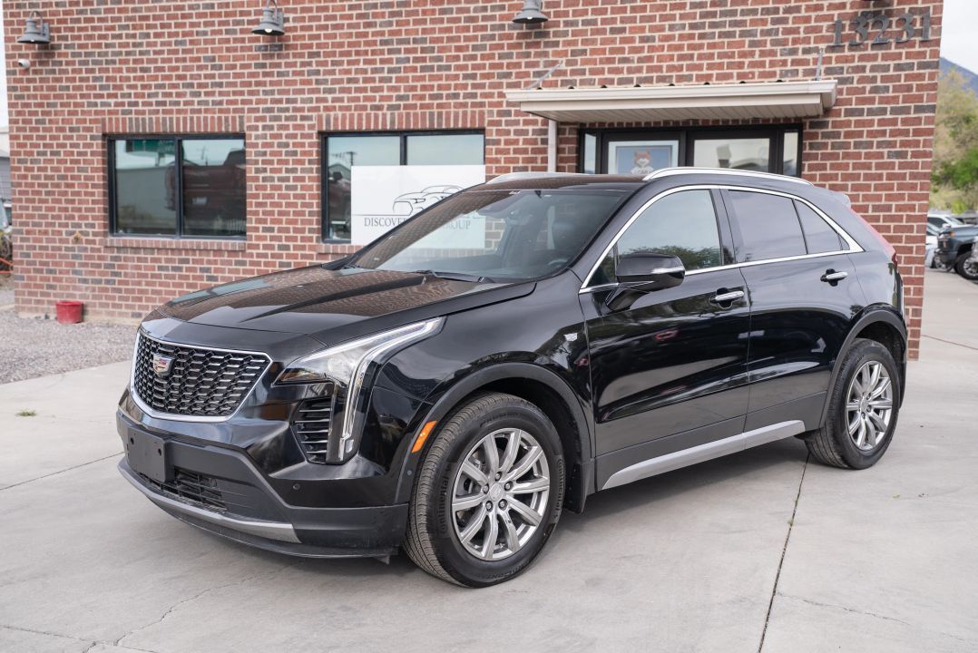 2022 Cadillac XT4 Premium Luxury