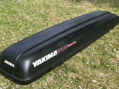 Yakima SpaceBooster Roof Cargo Box