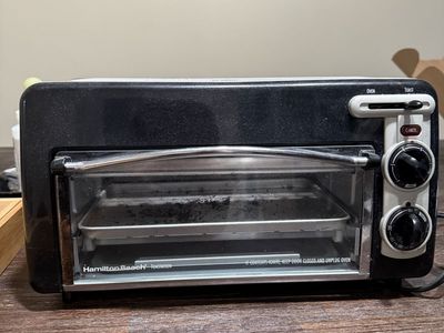 Hamilton Beach Toaster / Toaster Oven
