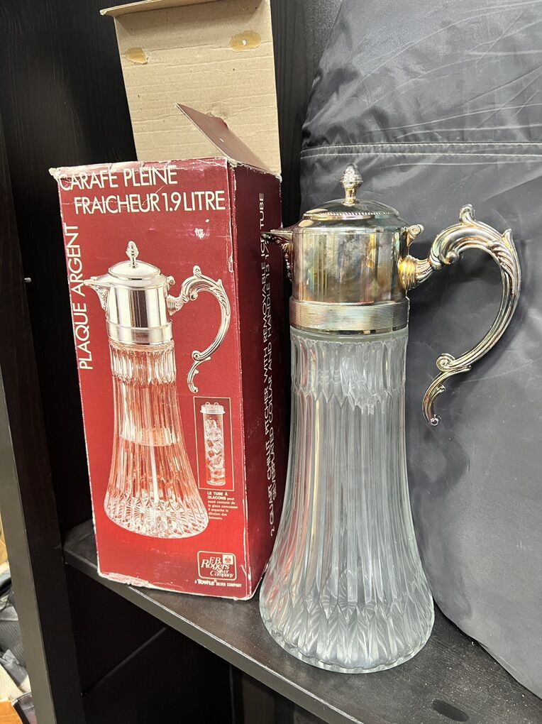 FB Rogers Silver Company 2qt Chillit Pitcher