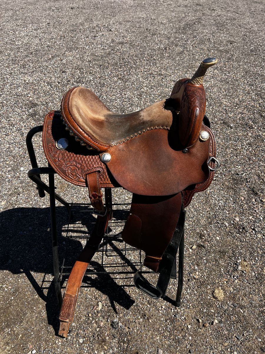 Custom Barrel Saddle