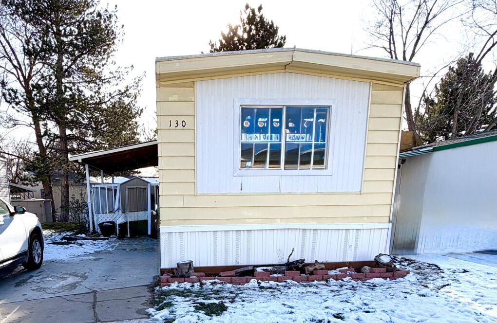 2  Bed 2  Bath Mobile Home -Willow Creek in Ogden