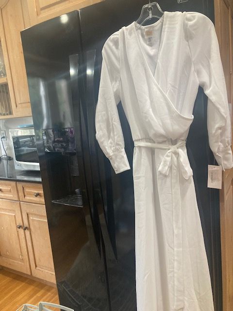 NEW w/Tags White Elegance TEMPLE DRESS Size Womens  S     $50
