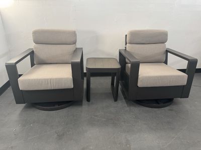 COSTCO OUTDOOR PATIO SWIVEL ROCKING CHAIR SET
