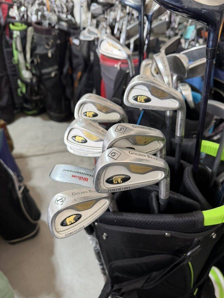 Men's And women's Golf Clubs And Stand Bags