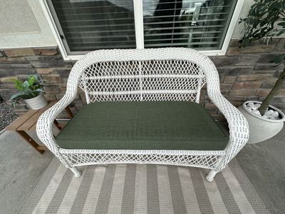 White Wicker Loveseat Settee Bench with Green Cushion - Indoor/Outdoor Patio Furniture