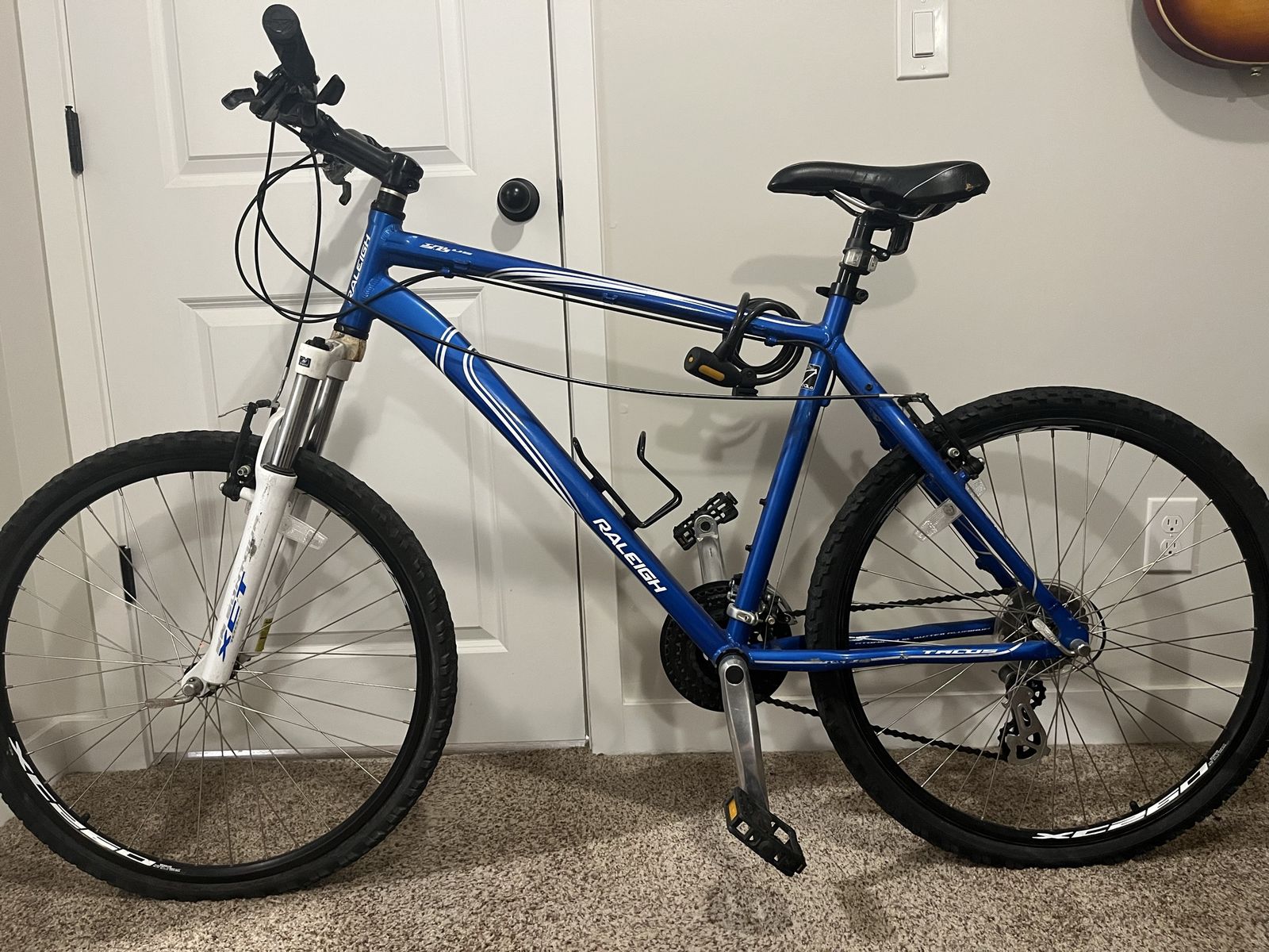 21 speed Raleigh mountain bike