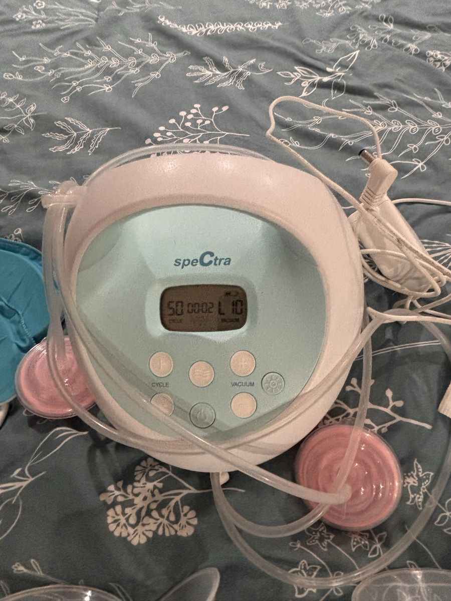 Spectra S1 Plus Portable Breast Pump with Accessories & Ilunes Backpack
