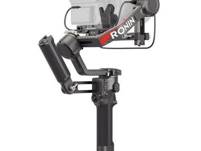 DJI RS 4 Pro Gimbal Combo Kit with AI Tracking Module & Briefcase Handle