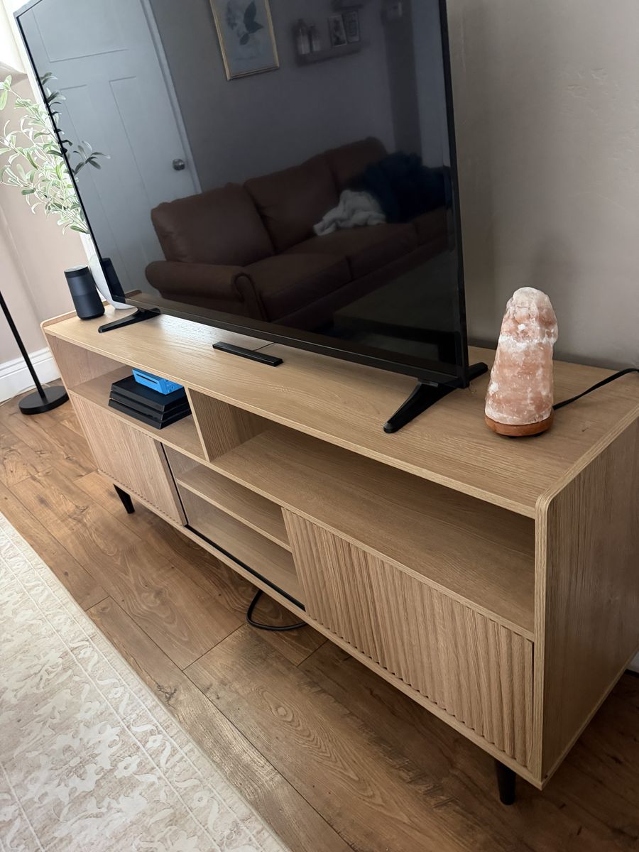 Main image 3