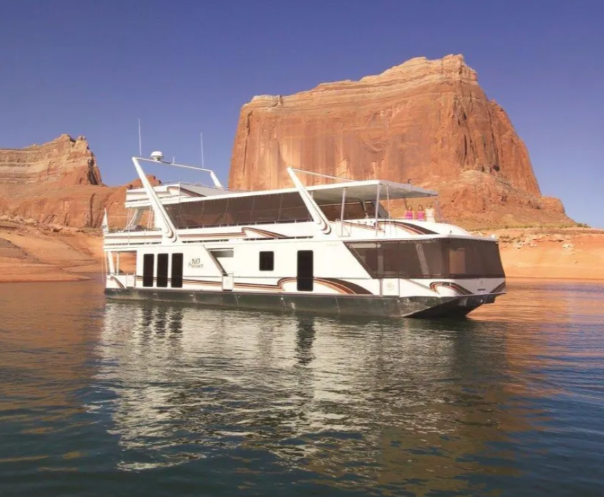 Antelope Point Marina Houseboats *Lake Bumz Trip # 8* (JUNE 8-14)