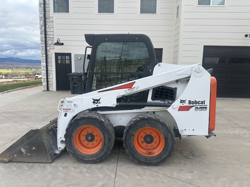 2015 Bobcat S450 Skidsteer