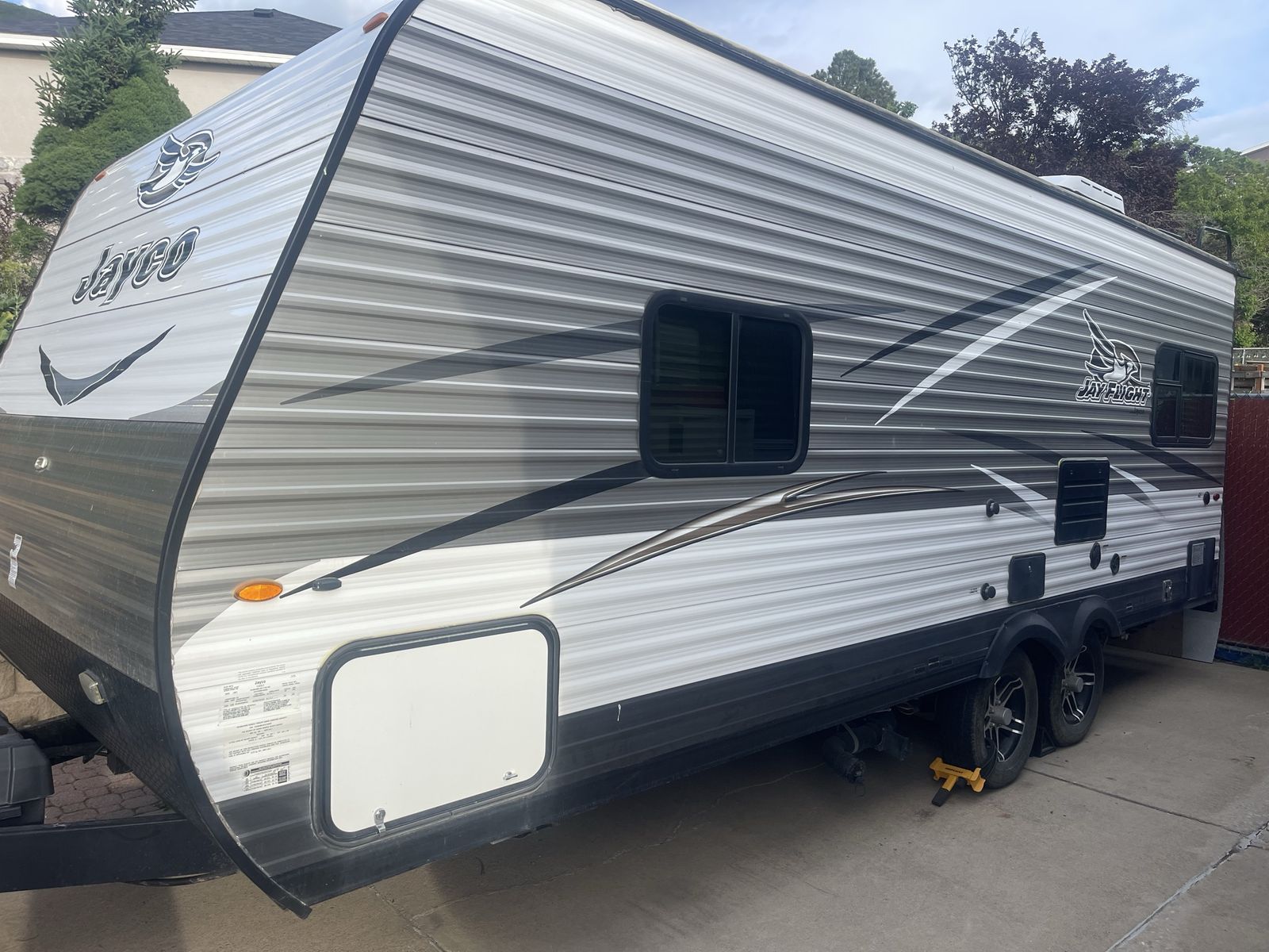 Trailer camper