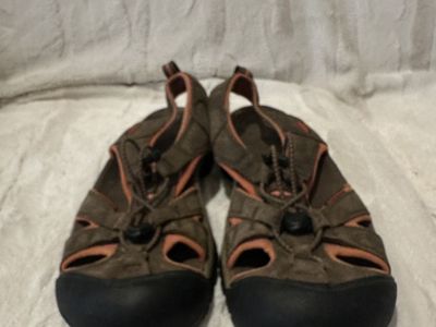 Keen Women’s Size 10 Brown WP Hiking Sandals