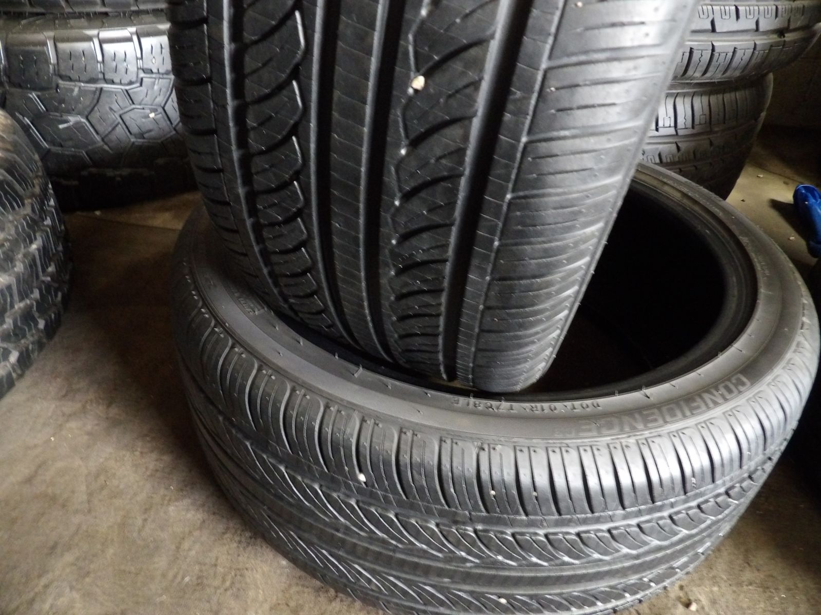 225/40R18 CALDERA CONFIDANCE A/S PAIR OF TWO USED TIRES