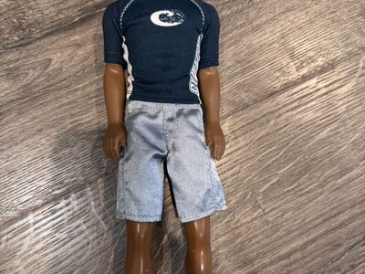 2004 Barbie Cali Guy Steven Surfer Doll -RARE