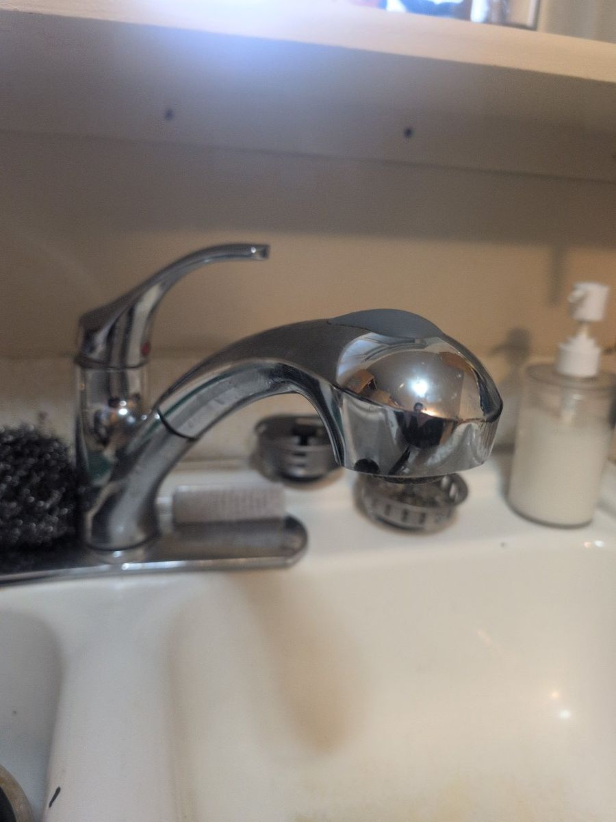 ISO standard, threaded spout kitchen faucet