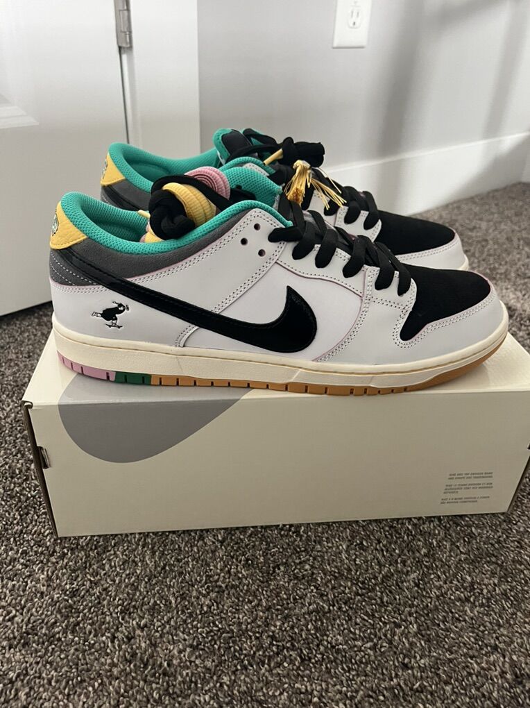 Nike SB Dunk Low CSEF Men’s Size 13 Brand New