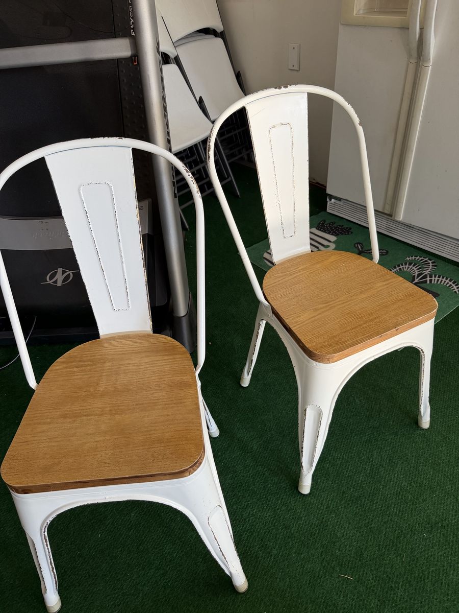 White farmhouse chairs