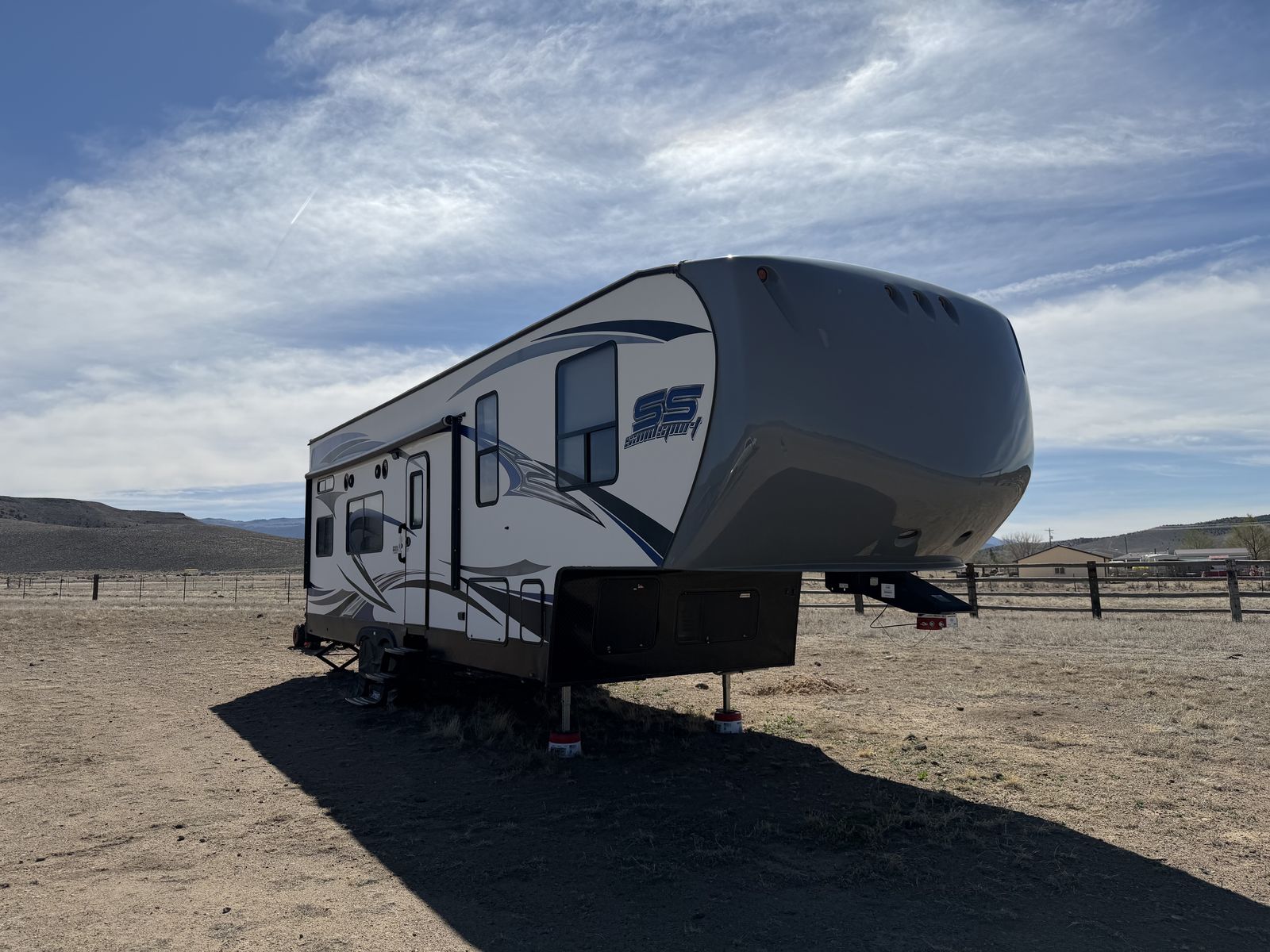 2018 Pacific Coachworks Sandsport Toy hauler