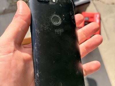 OnePlus 5T 64GB Unlocked