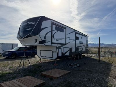 2022 Coachmen Brookstone 290rl