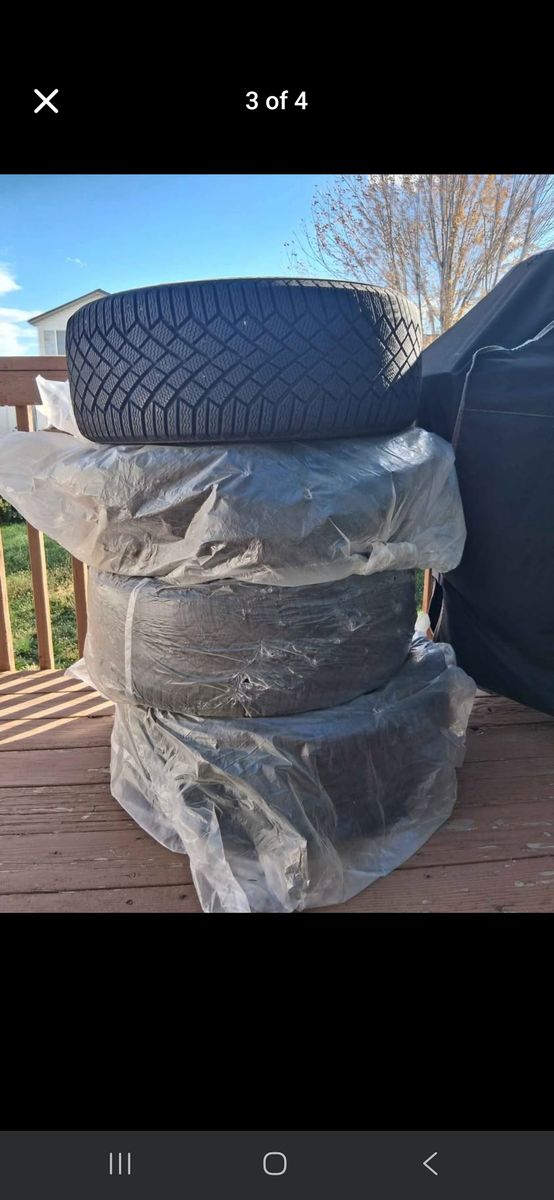 Set of 4 Continental VikingContact 7 Winter Tires 245/45R20