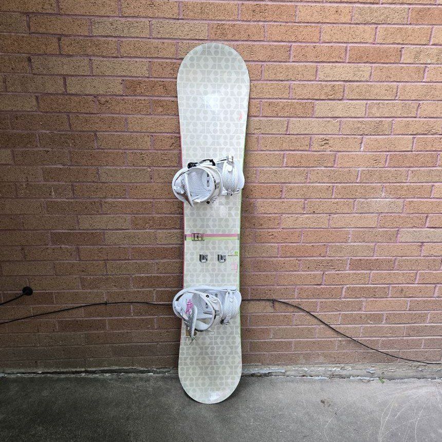 Women's K2 Mix 154 cm Snowboard Rome SDS Bindings