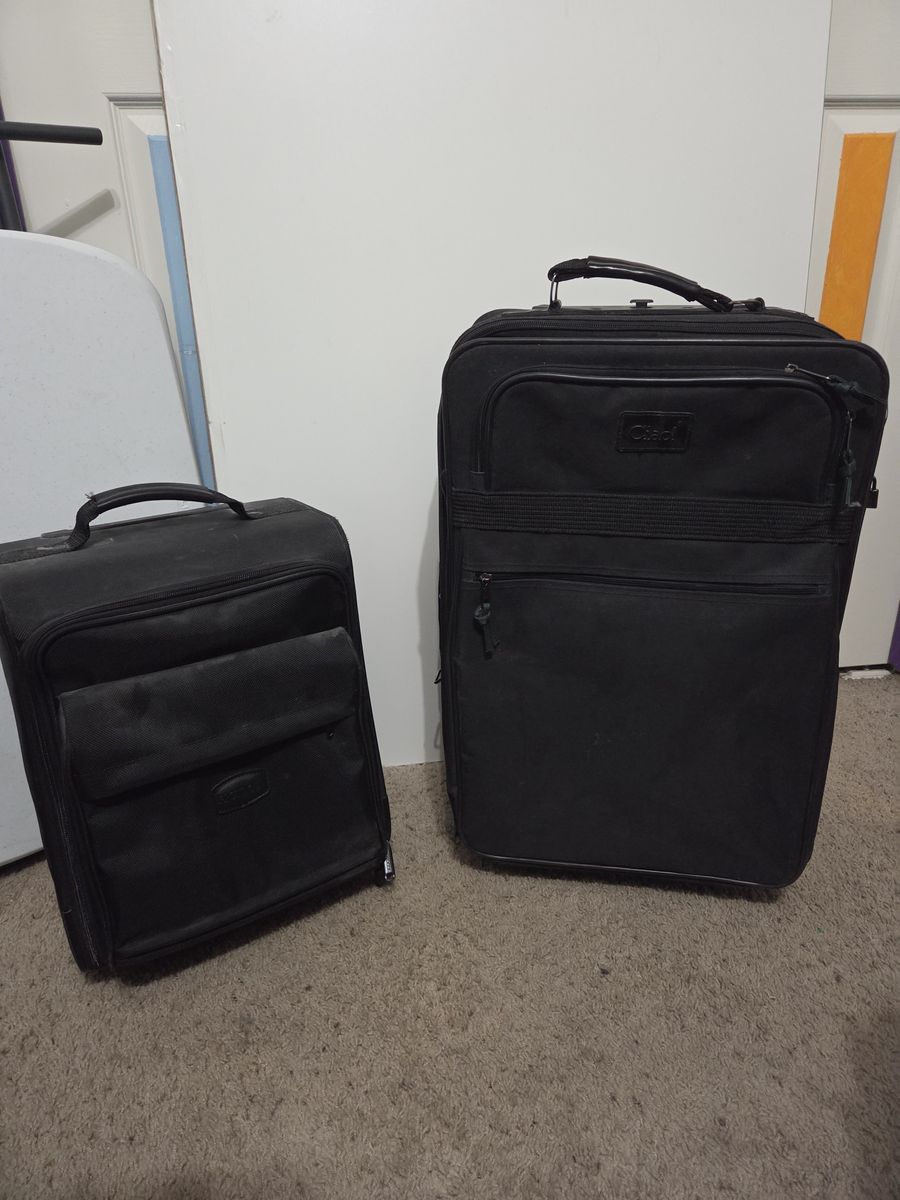 Protocol 2 Piece Black Luggage Set