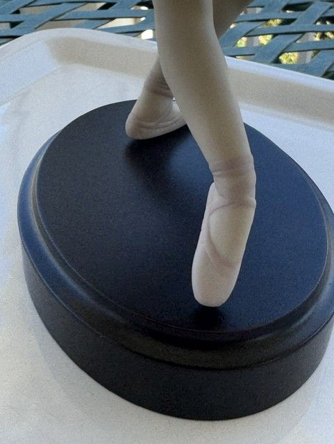 Main image 7