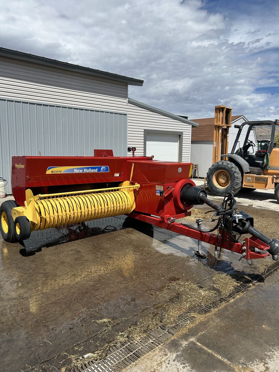 Used 2017 New Holland BC5070 Hayliner Small Square Baler