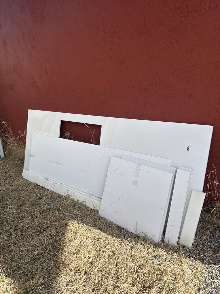 Quartz Counter Tops With Backsplash