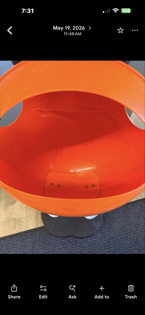 Main image 3