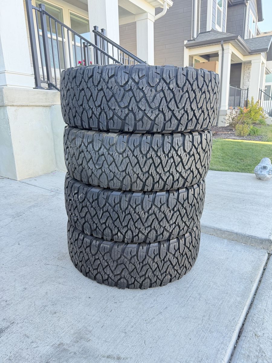 315/70R17 Bfgoodrich Ko3 Load F Almost New