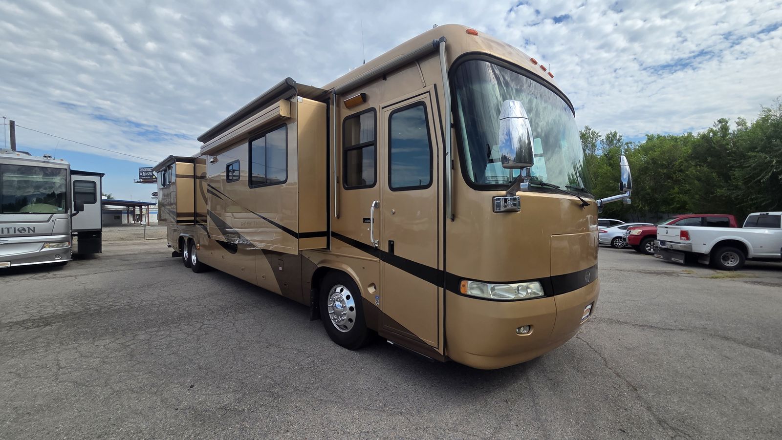 2004 Monaco Executive 43PBQ 4 Slides, Diesel Pusher Tag Axle !!!