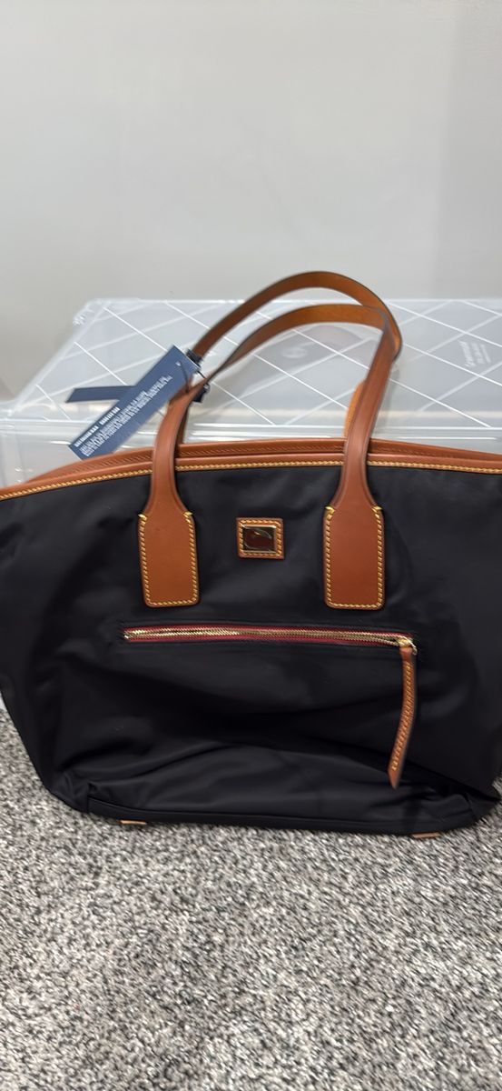 Dooney & Bourke